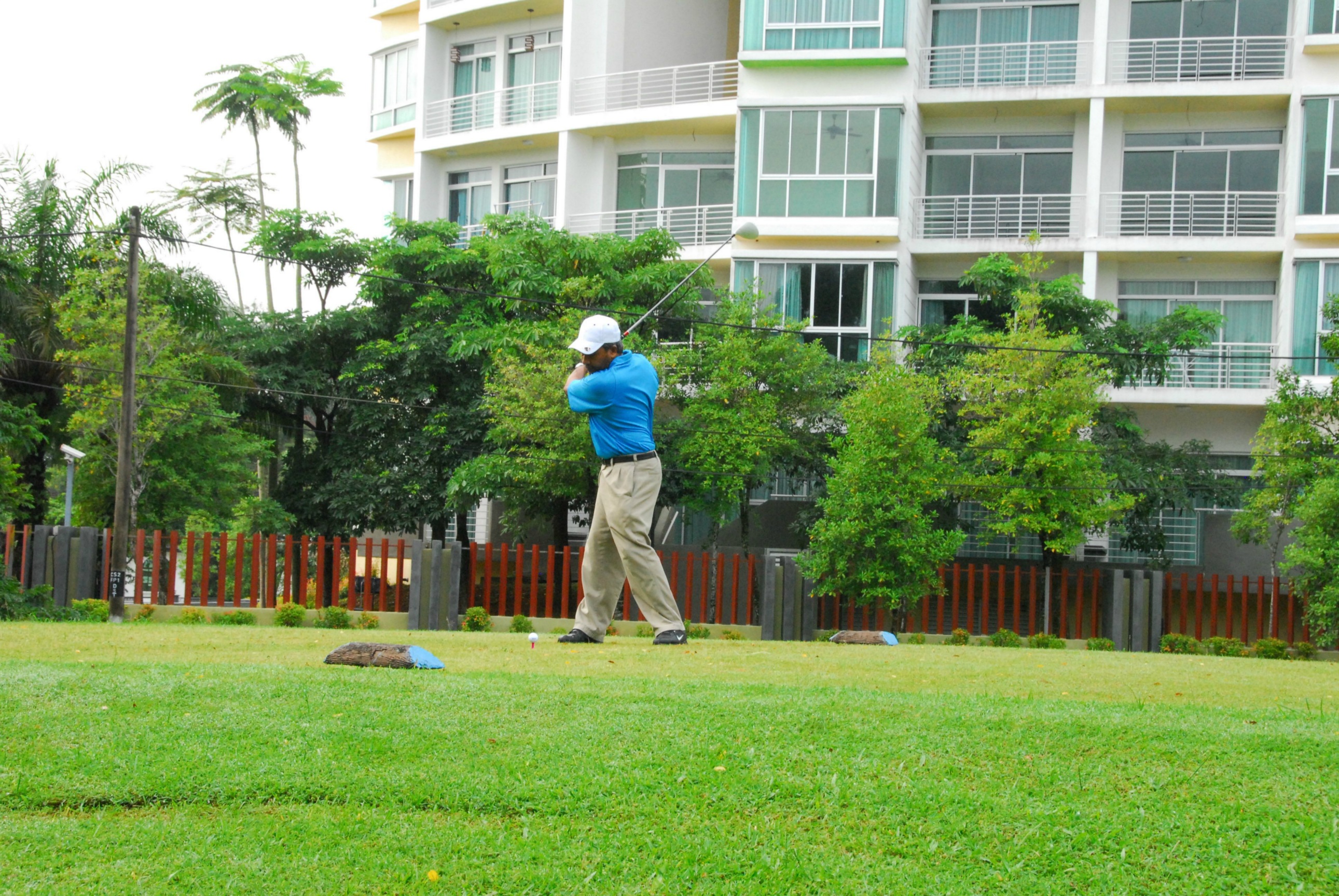 PRO15 157 GOLF DSC 0225.JPG